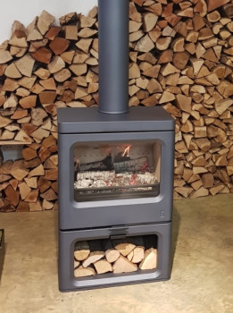 Charnwood Skye 7 Wood Burning / Multifuel Ecodesign Logstore Stove
